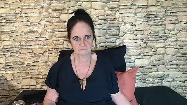 LuciousGrace online show from September 2025 06:01:02 PM