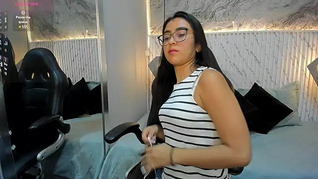 Snapshot of lucelly_15 chatting on March 2025 11:47:02 AM lucelly 15 online show from March 2025 11:47:02 AM