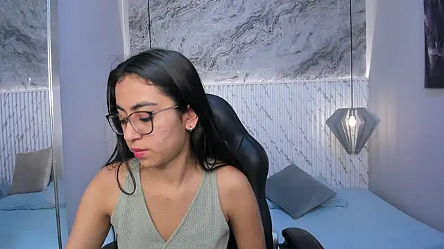 Snapshot of lucelly_15 chatting on March 2025 11:38:02 AM lucelly 15 online show from March 2025 11:38:02 AM