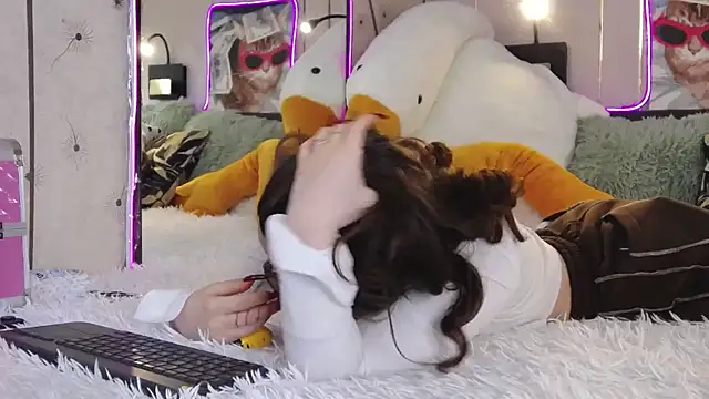 Snapshot of -Amora chatting on March 2025 11:10:02 AM -Amora online show from March 2025 11:10:02 AM