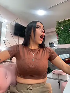 Snapshot of Naatalia chatting on February 2026 09:32:01 PM Naatalia online show from February 2026 09:32:01 PM