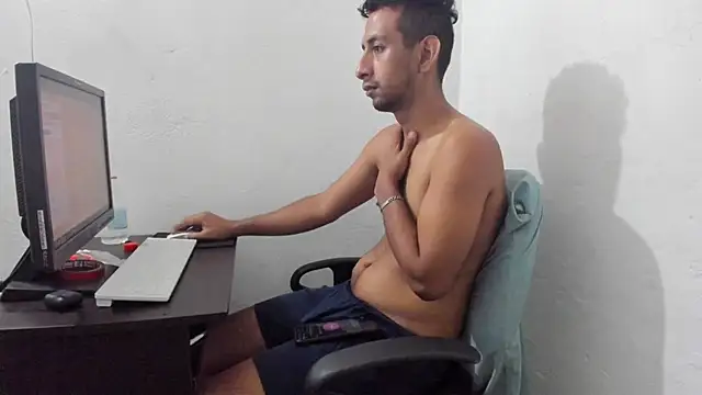 Snapshot of Extremely-Dirty-Sex chatting on February 2025 12:56:01 PM Extremely-Dirty-Sex online show from February 2025 12:56:01 PM