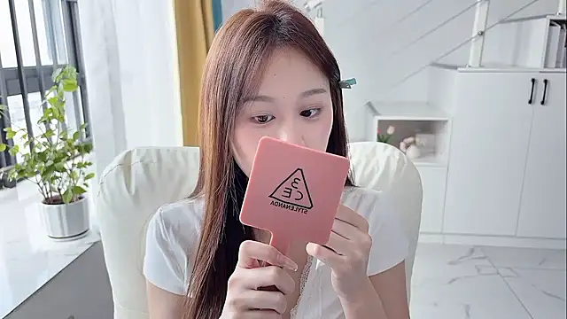 Snapshot of Cassie-20 chatting on October 2025 02:15:01 AM Cassie-20 online show from October 2025 02:15:01 AM