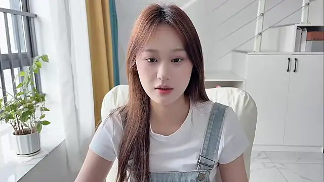 Snapshot of Cassie-20 chatting on November 2025 02:10:02 AM Cassie-20 online show from November 2025 02:10:02 AM