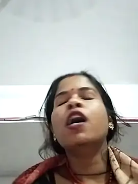 MEENA ROY online show from February 2025 07:21:01 PM