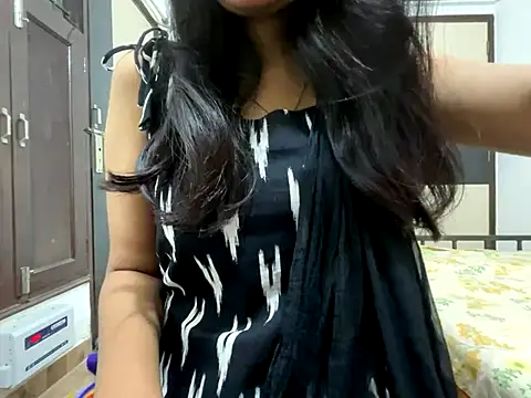 Snapshot of aliya_bhatt chatting on September 2025 04:41:02 PM aliya bhatt online show from September 2025 04:41:02 PM