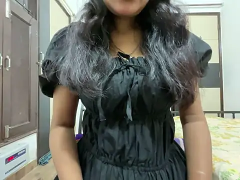 Snapshot of aliya_bhatt chatting on September 2025 04:21:01 PM aliya bhatt online show from September 2025 04:21:01 PM