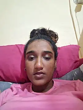 Snapshot of indianpink_lips chatting on October 2025 06:18:01 PM indianpink lips online show from October 2025 06:18:01 PM