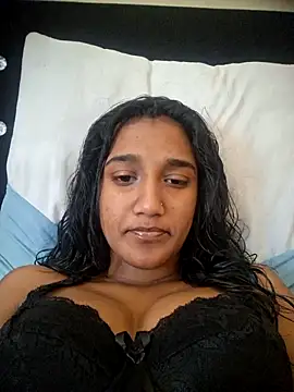 Snapshot of indianpink_lips chatting on November 2025 11:40:02 AM indianpink lips online show from November 2025 11:40:02 AM