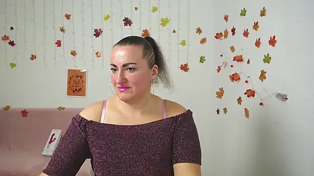 DianaMGG online show from November 2025 06:29:02 PM