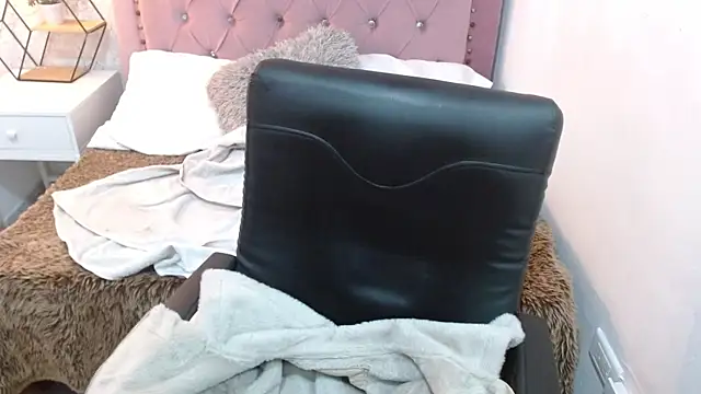 camilah tk online show from September 2025 07:30:02 PM