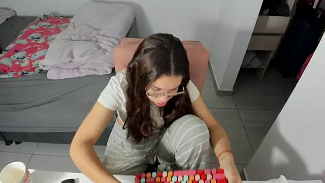 Greciaruiz  online show from May 2026 11:55:01 PM