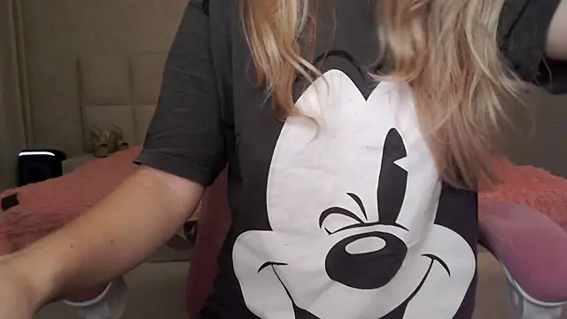  asley blond  online show from November 2025 10:43:02 PM