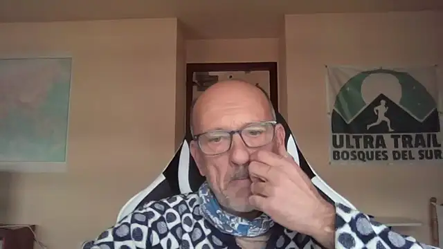 llopaco online show from December 2025 11:59:01 AM