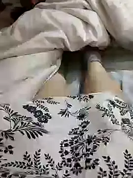 Snapshot of Loly2025 chatting on February 2025 01:57:01 PM Loly2025 online show from February 2025 01:57:01 PM