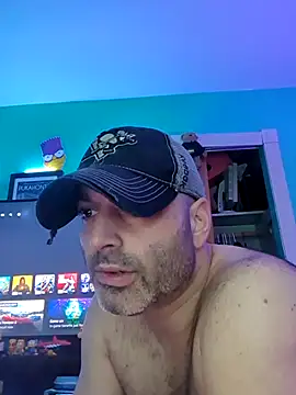 Novabear6996 online show from February 2026 07:13:01 AM