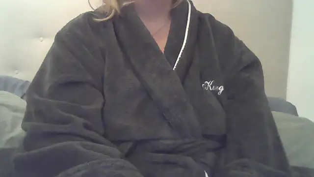 Snapshot of sizha6 chatting on October 2025 04:45:02 AM sizha6 online show from October 2025 04:45:02 AM