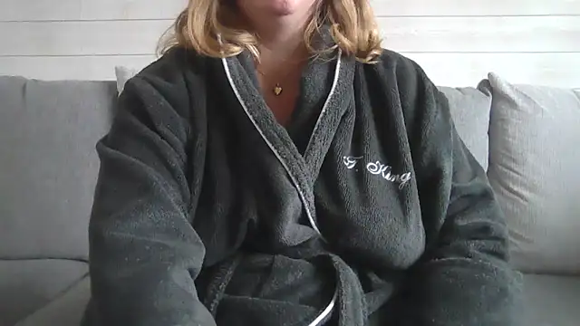 Snapshot of sizha6 chatting on October 2025 08:13:01 AM sizha6 online show from October 2025 08:13:01 AM