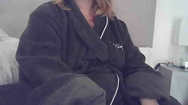 Snapshot of sizha6 chatting on October 2025 07:45:02 AM sizha6 online show from October 2025 07:45:02 AM