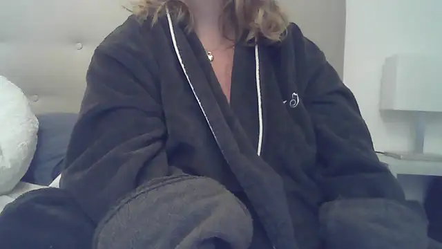 Snapshot of sizha6 chatting on November 2025 10:48:01 AM sizha6 online show from November 2025 10:48:01 AM