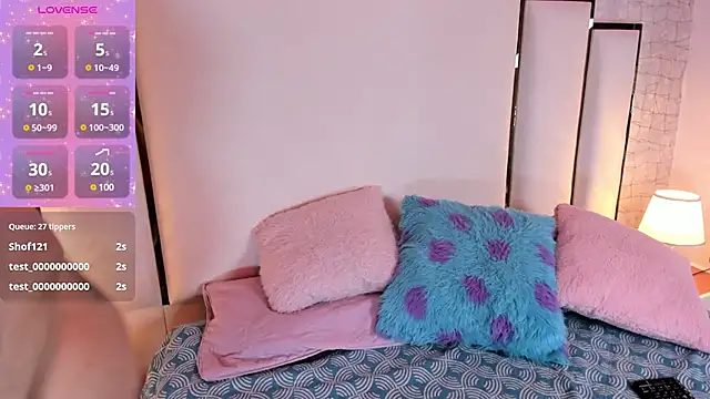 Snapshot of hillary_uckerman_ chatting on February 2025 10:20:02 PM hillary uckerman online show from February 2025 10:20:02 PM