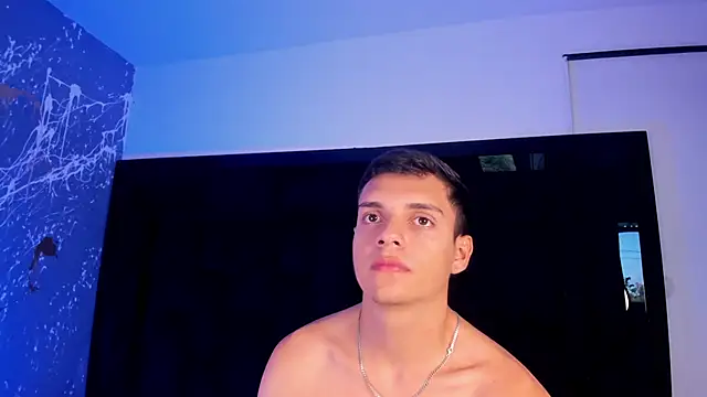 JacobRoberts1 online show from September 2025 01:43:02 PM