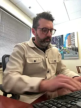 Snapshot of plaintreebull chatting on February 2026 09:02:01 PM plaintreebull online show from February 2026 09:02:01 PM