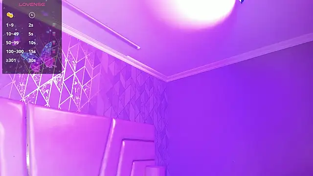 AnahisBennett online show from April 2026 04:46:01 AM