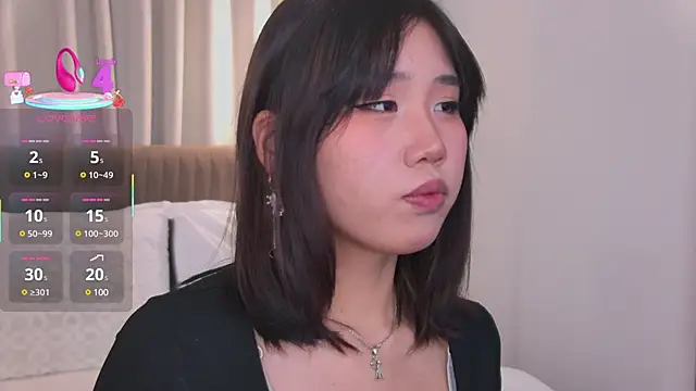 Snapshot of HitomiAoki chatting on March 2025 06:16:01 PM HitomiAoki online show from March 2025 06:16:01 PM