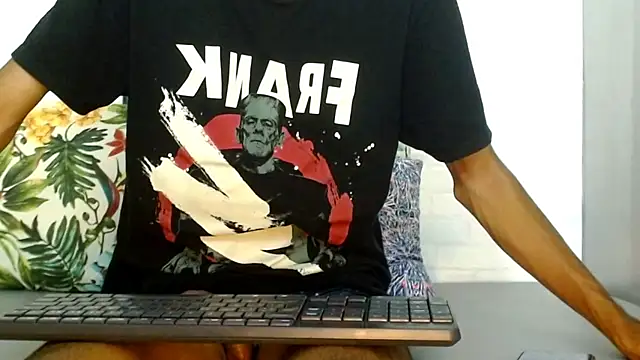 Snapshot of Martin_Linares chatting on March 2025 04:56:02 PM Martin Linares online show from March 2025 04:56:02 PM