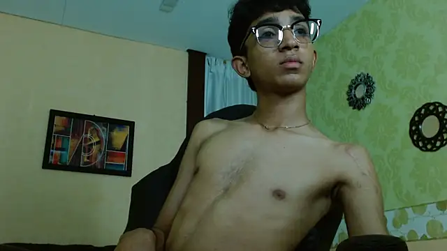 Snapshot of Martin_Linares chatting on March 2025 04:37:01 PM Martin Linares online show from March 2025 04:37:01 PM