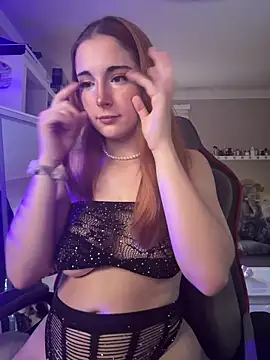 Snapshot of sexymelli18 chatting on September 2025 05:46:01 PM sexymelli18 online show from September 2025 05:46:01 PM