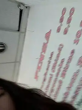 sexymelli18 online show from May 2026 07:35:01 AM