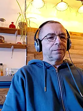 Xavspank2 online show from January 2026 09:02:02 AM