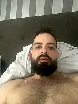 guccititi online show from October 2025 01:11:02 PM