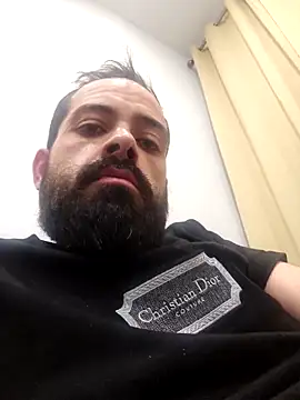 Snapshot of guccititi chatting on November 2025 09:09:01 AM guccititi online show from November 2025 09:09:01 AM