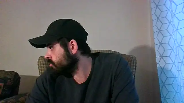 Snapshot of guccititi chatting on February 2026 08:15:01 PM guccititi online show from February 2026 08:15:01 PM