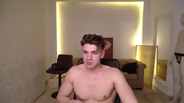 Snapshot of MaxKaiden chatting on February 2025 12:03:02 PM MaxKaiden online show from February 2025 12:03:02 PM