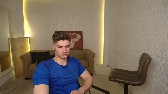 Snapshot of MaxKaiden chatting on March 2025 12:29:01 PM MaxKaiden online show from March 2025 12:29:01 PM