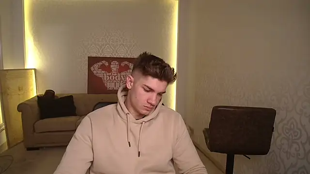 Snapshot of MaxKaiden chatting on March 2025 05:35:01 AM MaxKaiden online show from March 2025 05:35:01 AM