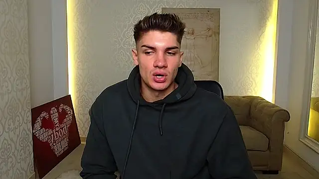 Snapshot of MaxKaiden chatting on October 2025 04:43:02 AM MaxKaiden online show from October 2025 04:43:02 AM