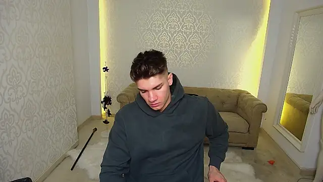 Snapshot of MaxKaiden chatting on November 2025 05:18:02 AM MaxKaiden online show from November 2025 05:18:02 AM