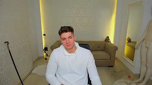 Snapshot of MaxKaiden chatting on November 2025 05:41:02 AM MaxKaiden online show from November 2025 05:41:02 AM