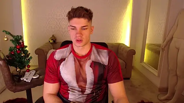 Snapshot of MaxKaiden chatting on November 2025 05:33:01 AM MaxKaiden online show from November 2025 05:33:01 AM