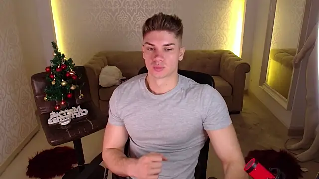 Snapshot of MaxKaiden chatting on December 2025 06:10:01 AM MaxKaiden online show from December 2025 06:10:01 AM