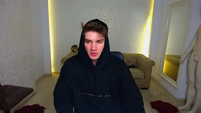 Snapshot of MaxKaiden chatting on January 2026 05:45:01 AM MaxKaiden online show from January 2026 05:45:01 AM