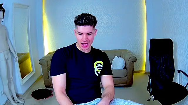 Snapshot of MaxKaiden chatting on February 2026 06:09:02 AM MaxKaiden online show from February 2026 06:09:02 AM