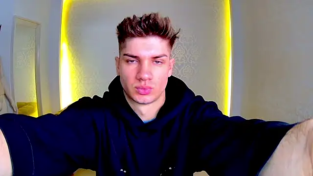 Snapshot of MaxKaiden chatting on February 2026 05:26:01 AM MaxKaiden online show from February 2026 05:26:01 AM