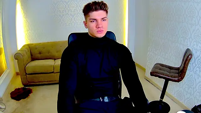 Snapshot of MaxKaiden chatting on February 2026 05:40:02 AM MaxKaiden online show from February 2026 05:40:02 AM