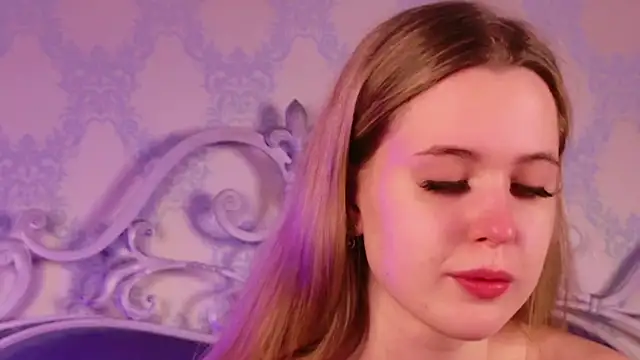 BECKI VRES online show from September 2025 08:43:01 PM